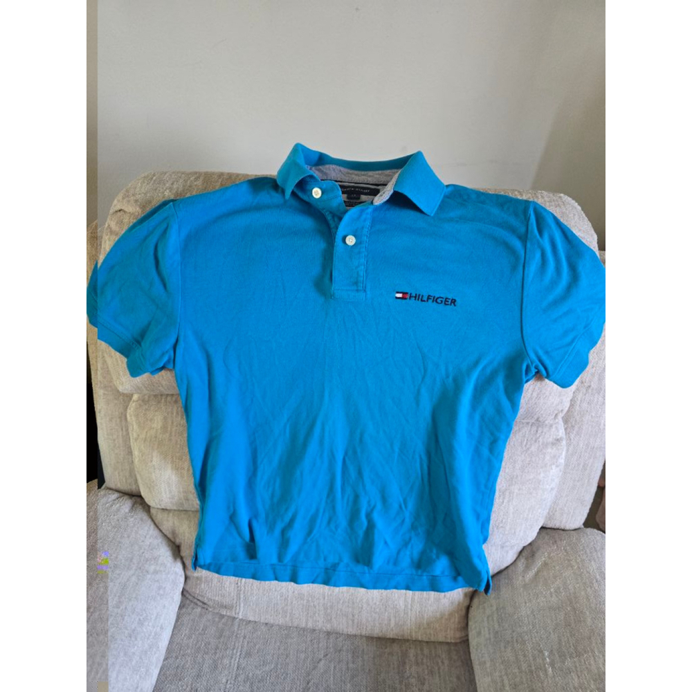 Tommy hillfiger tees size small